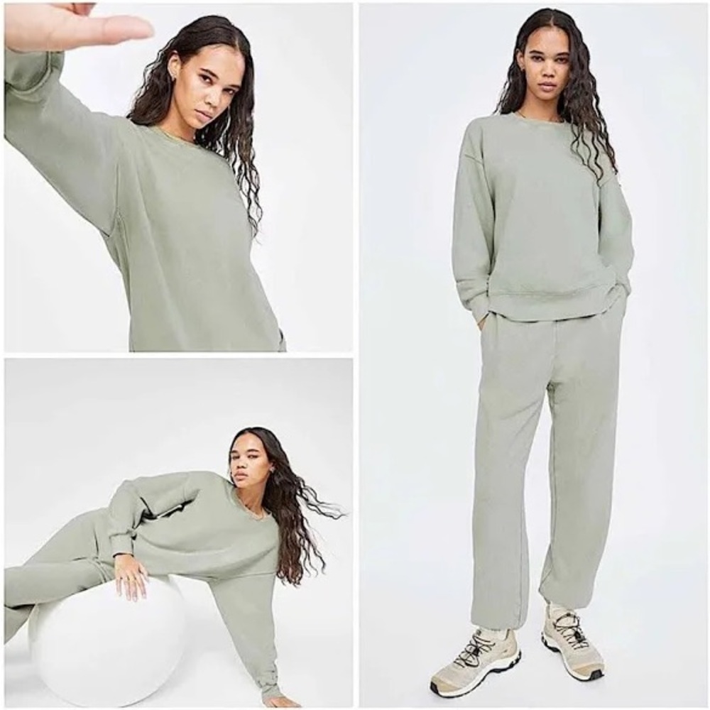 Sage Green Crewneck Sweatshirt - Picture 1 of 3